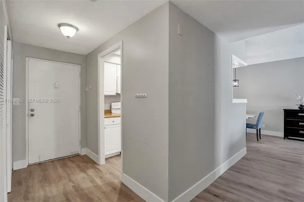 $2,400 | 400 North Riverside Drive, Unit 214, Pompano Beach, FL 33062