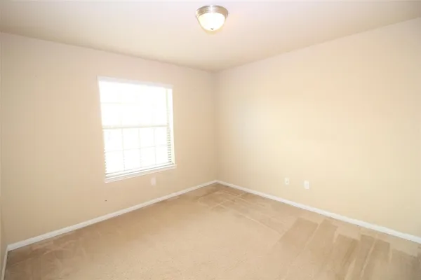 $2,300 | 2309 Shadow Canyon Court, Pearland, TX 77584