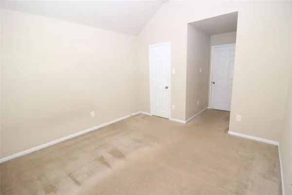 $2,300 | 2309 Shadow Canyon Court, Pearland, TX 77584