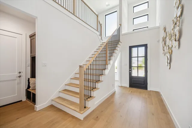 $1,049,900 | 403 Venado View Court, Conroe, TX 77304