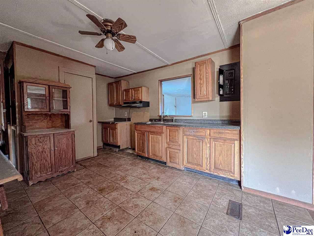 1135 Narrow Paved Road Lynchburg, SC 29080 - Photo 14 of 46 Gallery Image 14