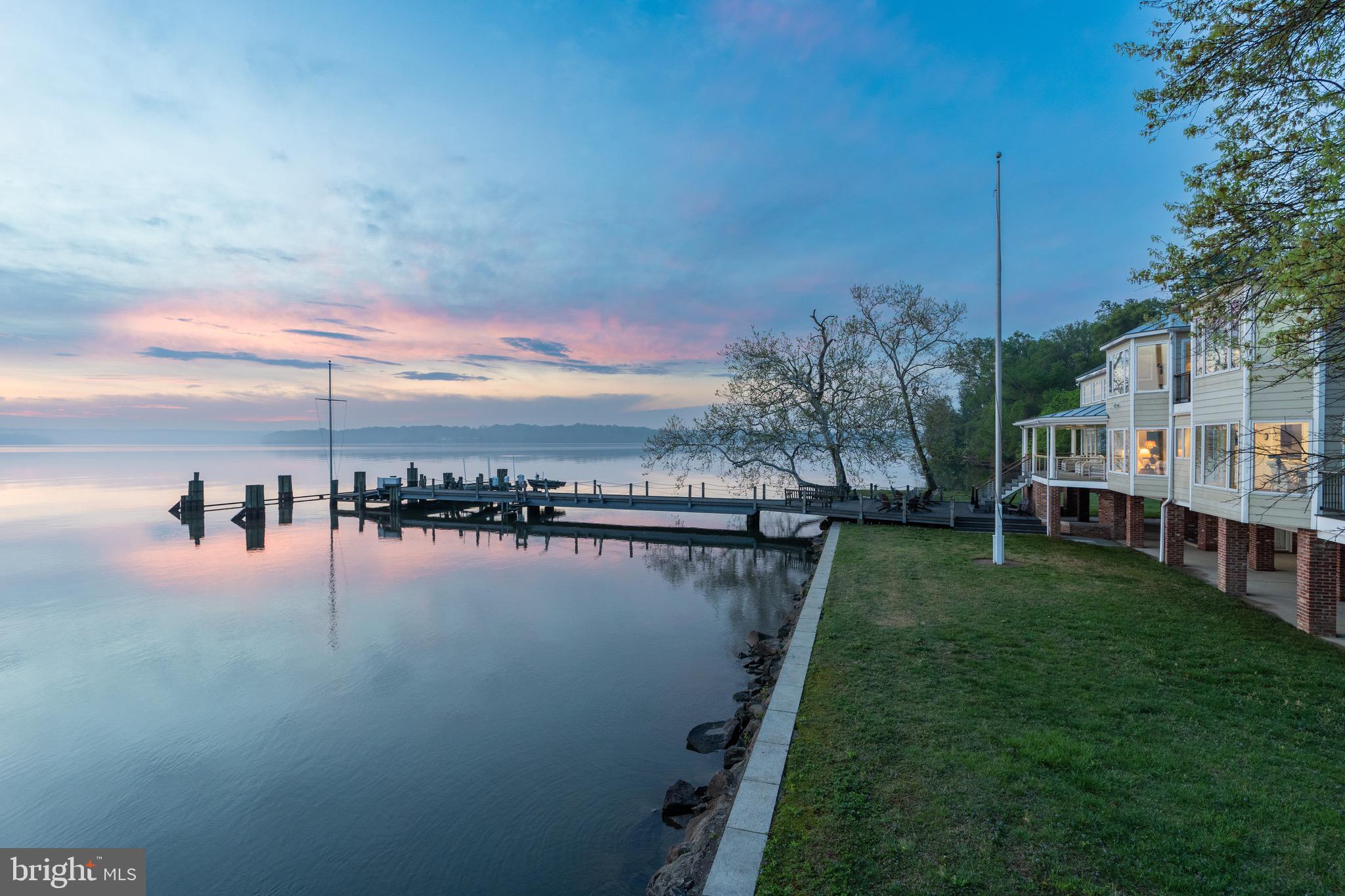 7831 Southdown Road Alexandria, VA 22308 - Photo 2 of 49 Picturesque private sunsets