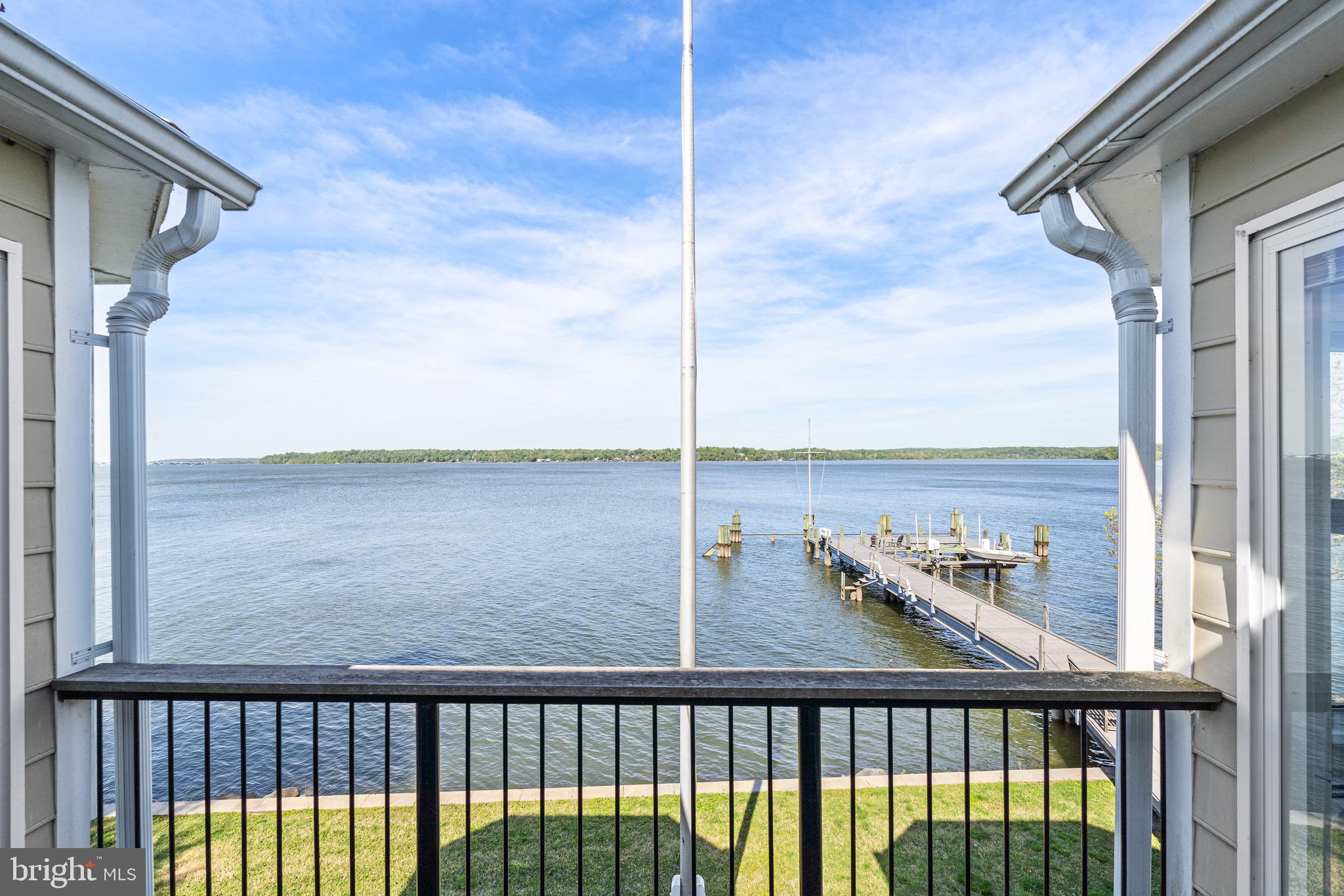 7831 Southdown Road Alexandria, VA 22308 - Photo 26 of 49 Balcony between the two bedrooms