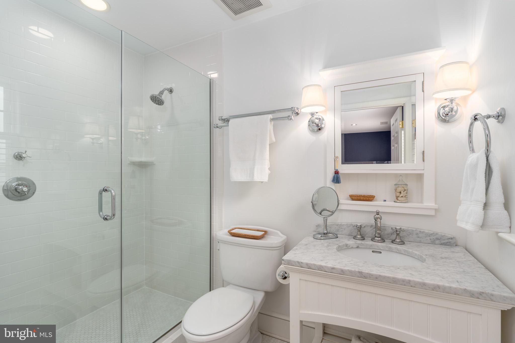 7831 Southdown Road Alexandria, VA 22308 - Photo 28 of 49 One of five full baths in the home