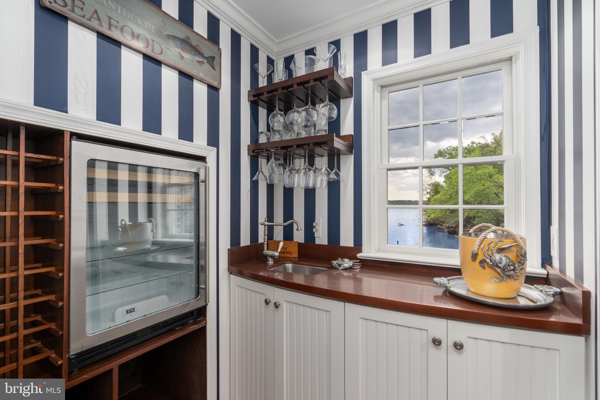 7831 Southdown Road Alexandria, VA 22308 - Photo 30 of 49 Wet bar off main level office
