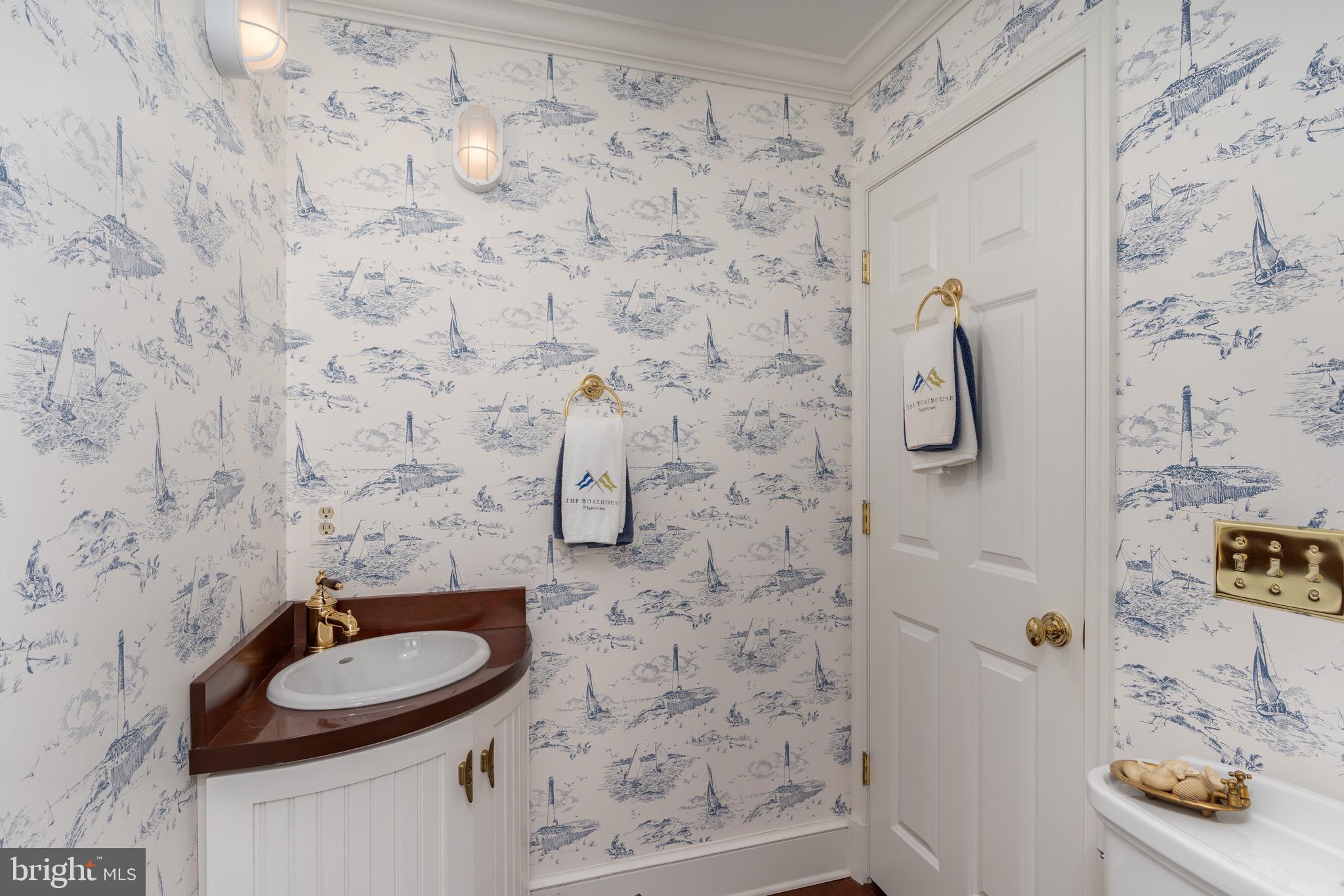 7831 Southdown Road Alexandria, VA 22308 - Photo 31 of 49 One of two half baths