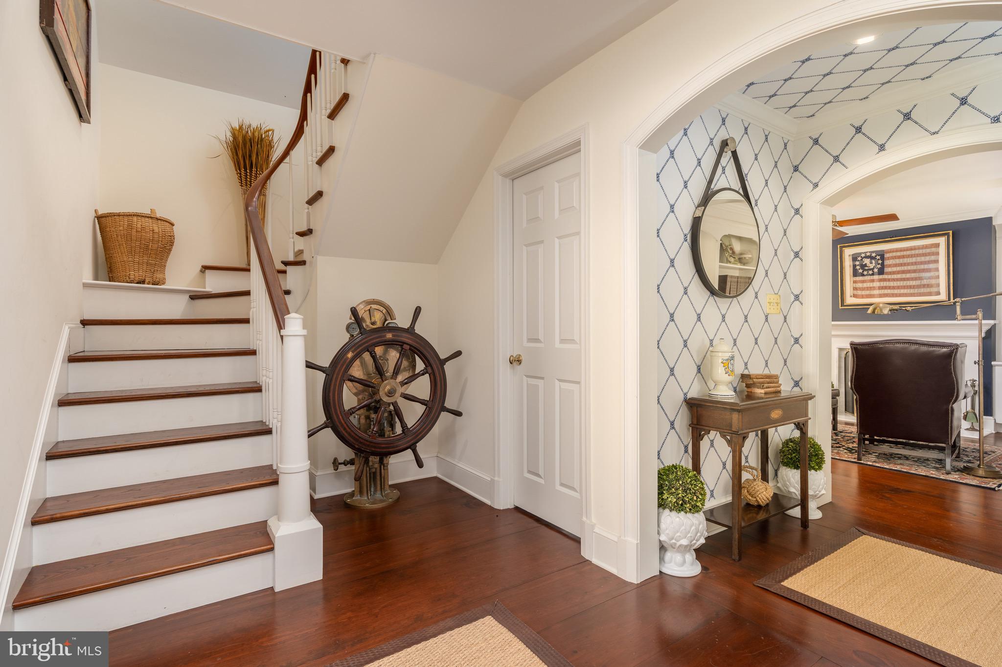 7831 Southdown Road Alexandria, VA 22308 - Photo 32 of 49 Exquisite details throughout the home