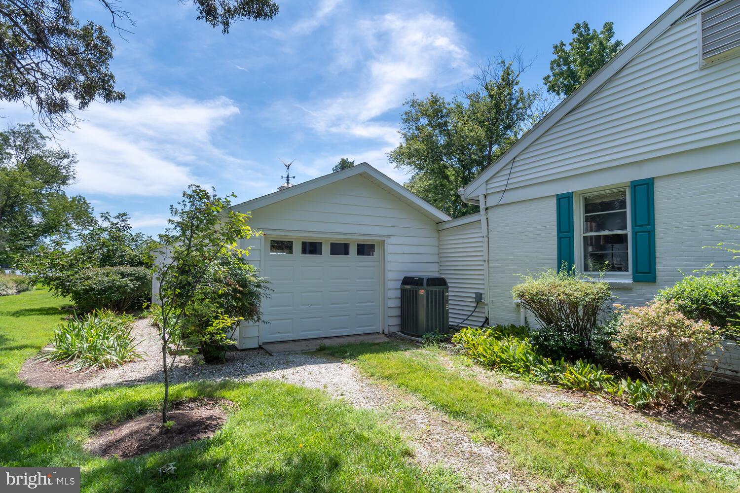 602 Cove Road St. Michaels, MD 21663 - Photo 75 of 79 One car garage