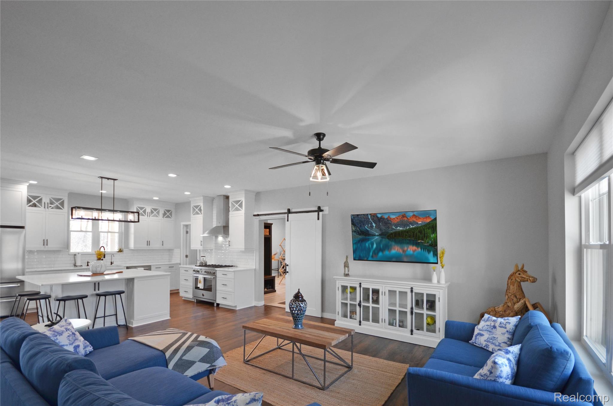 70336 Welding Road Richmond, MI 48062 - Photo 5 of 69 5 Living Room.jpg