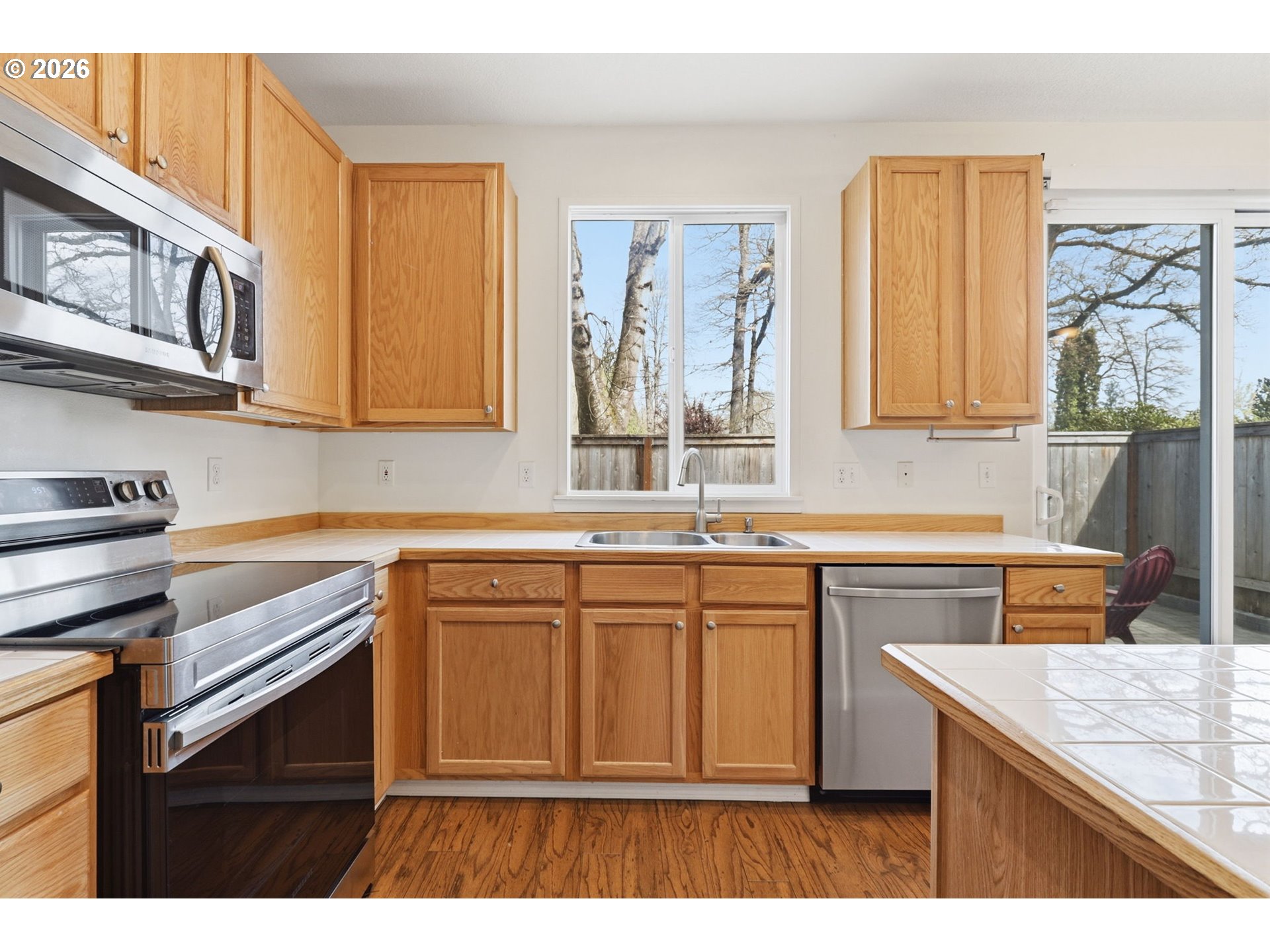 18529 Southwest Cascade Drive Beaverton, OR 97003 - Photo 12 of 39