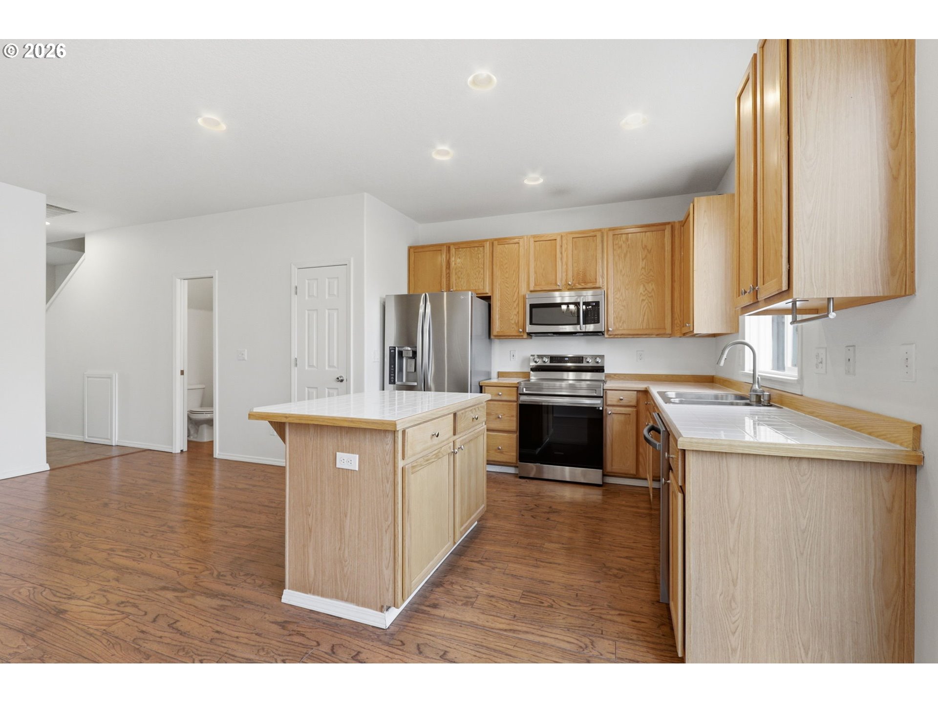 18529 Southwest Cascade Drive Beaverton, OR 97003 - Photo 15 of 39