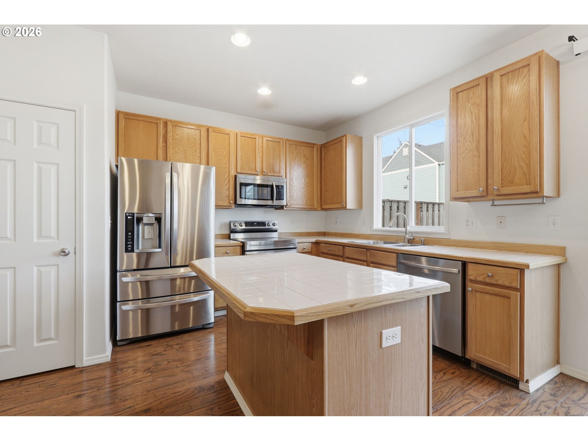 18529 Southwest Cascade Drive Beaverton, OR 97003 - Photo 16 of 39