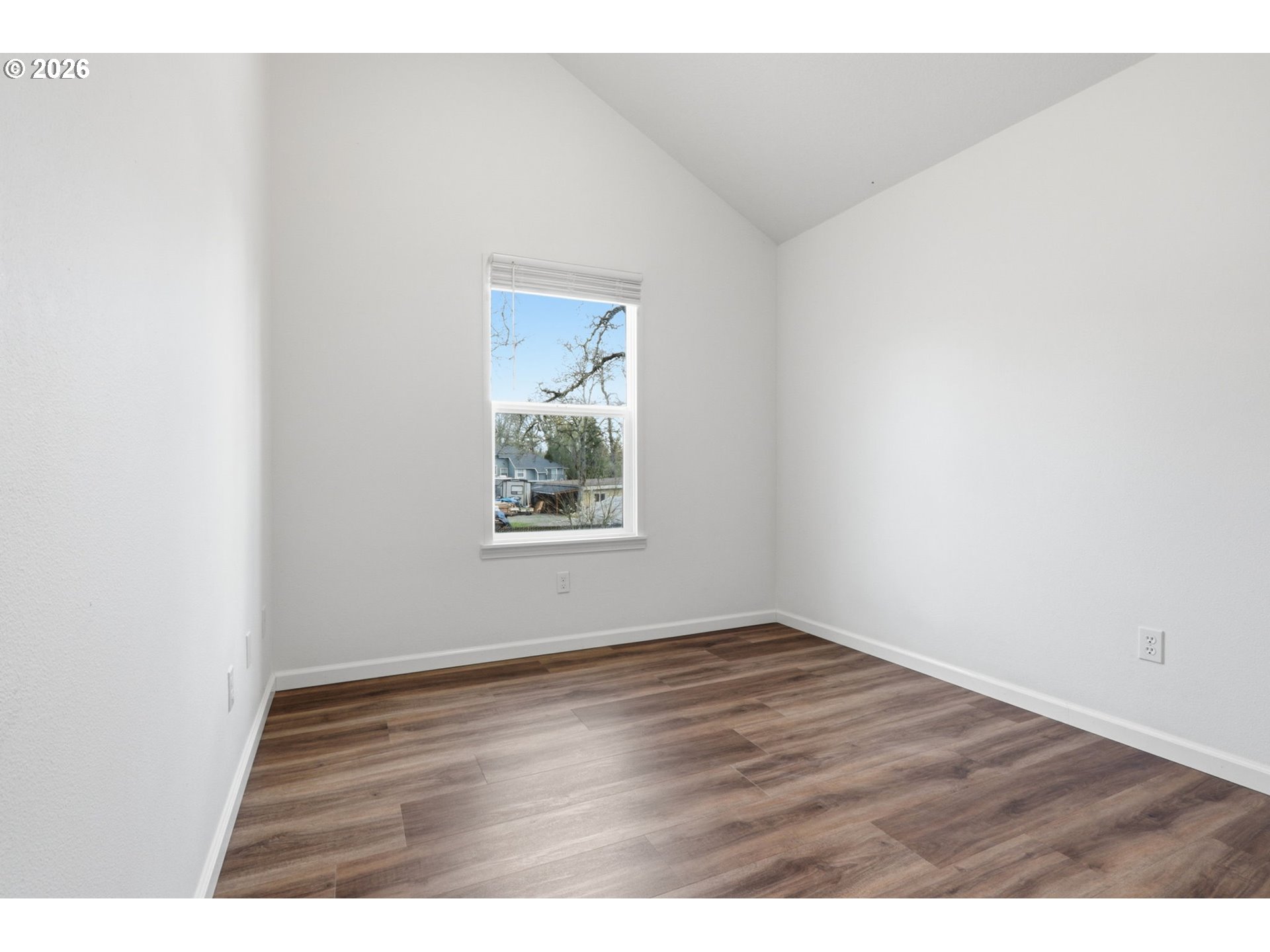 18529 Southwest Cascade Drive Beaverton, OR 97003 - Photo 33 of 39