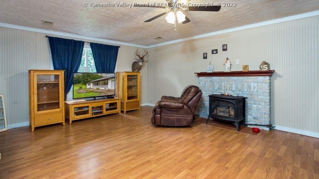 3681 Trace Creek Road Milton, WV 25541 - Photo 6 of 32 Gallery Image 6