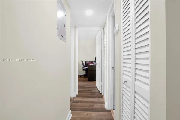 $284,999 | 9682 Fontainebleau Boulevard, Unit 503, Miami, FL 33172
