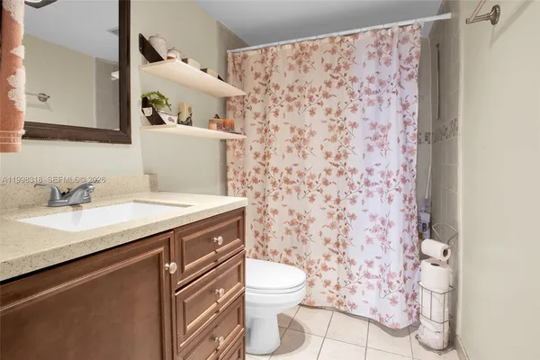 $284,999 | 9682 Fontainebleau Boulevard, Unit 503, Miami, FL 33172