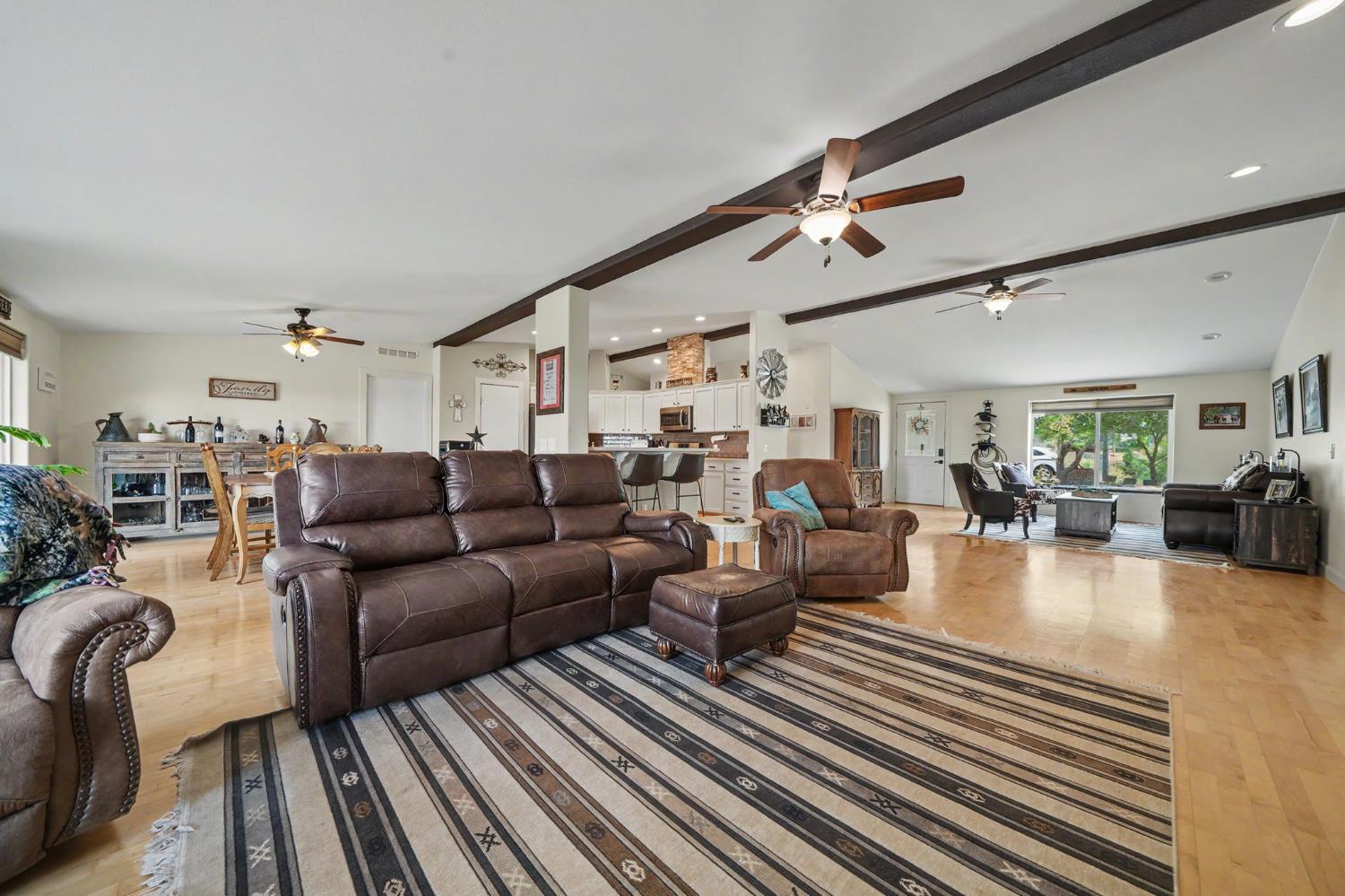 989 Carbondale Road Ione, CA 95640 - Photo 7 of 63