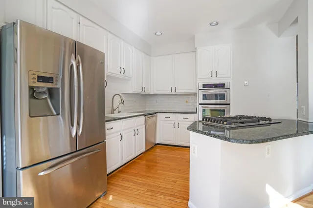 $4,000 | 2248 Journet Drive, Dunn Loring, VA 22027