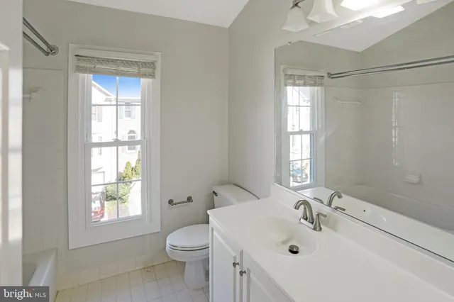 $4,000 | 2248 Journet Drive, Dunn Loring, VA 22027