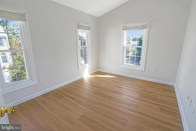 $4,000 | 2248 Journet Drive, Dunn Loring, VA 22027