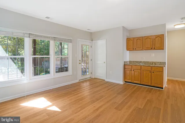 $4,000 | 2248 Journet Drive, Dunn Loring, VA 22027