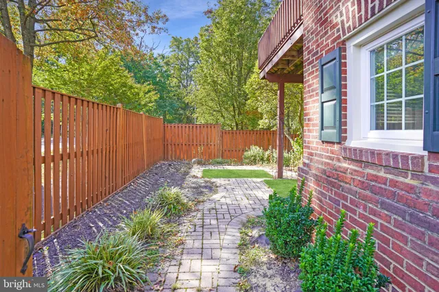 $4,000 | 2248 Journet Drive, Dunn Loring, VA 22027