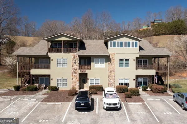 $425,000 | 1725 Water Crest Way, Unit D, Young Harris, GA 30582