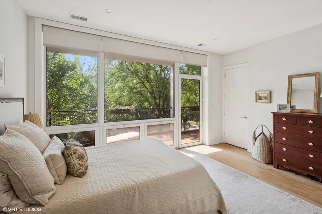 $3,500 | 1753 North Kedzie Boulevard, Unit 2, Chicago, IL 60647