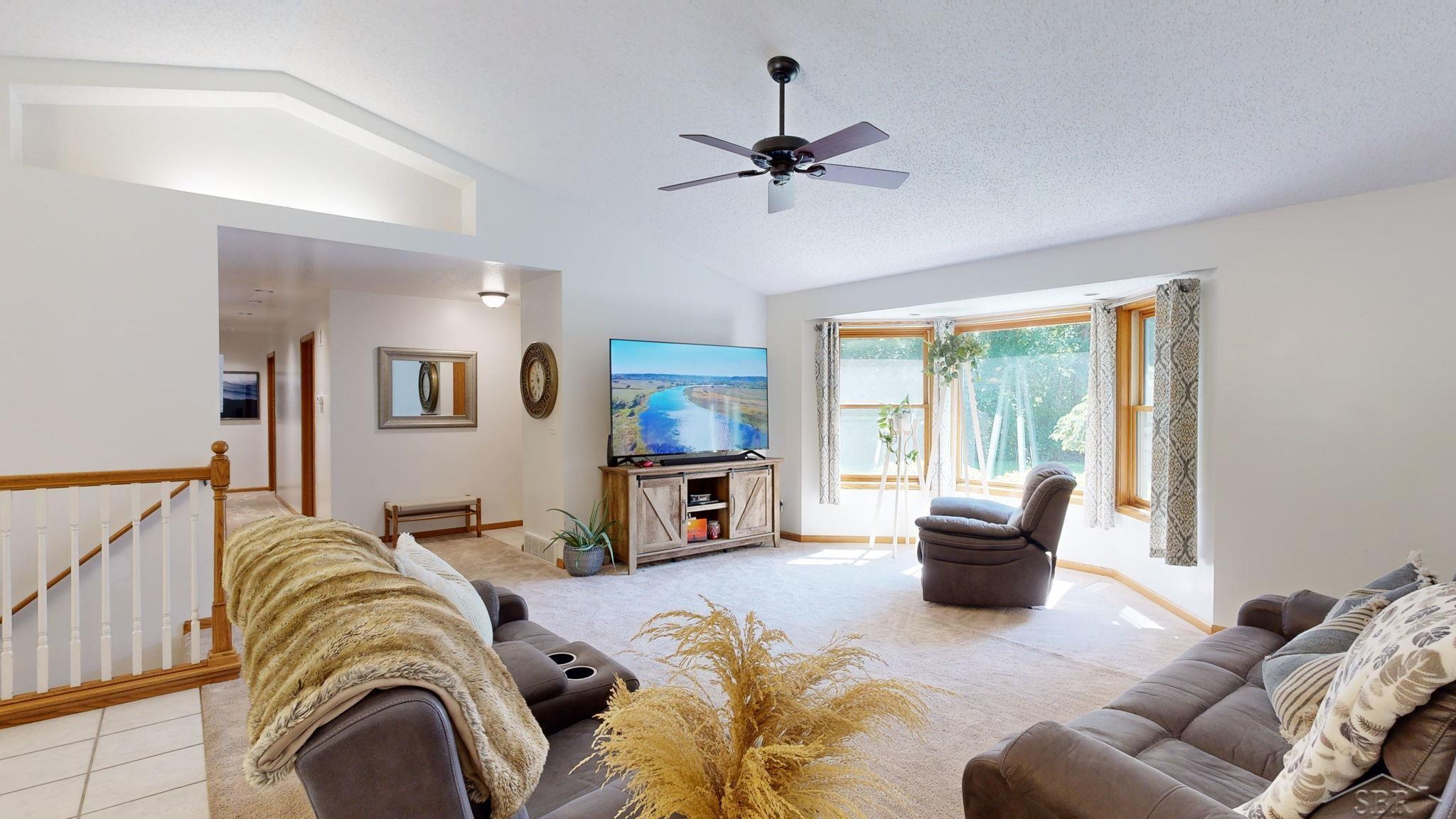 2617 East Mier Road Midland, MI 48642 - Photo 9 of 43 50119423-8.JPG