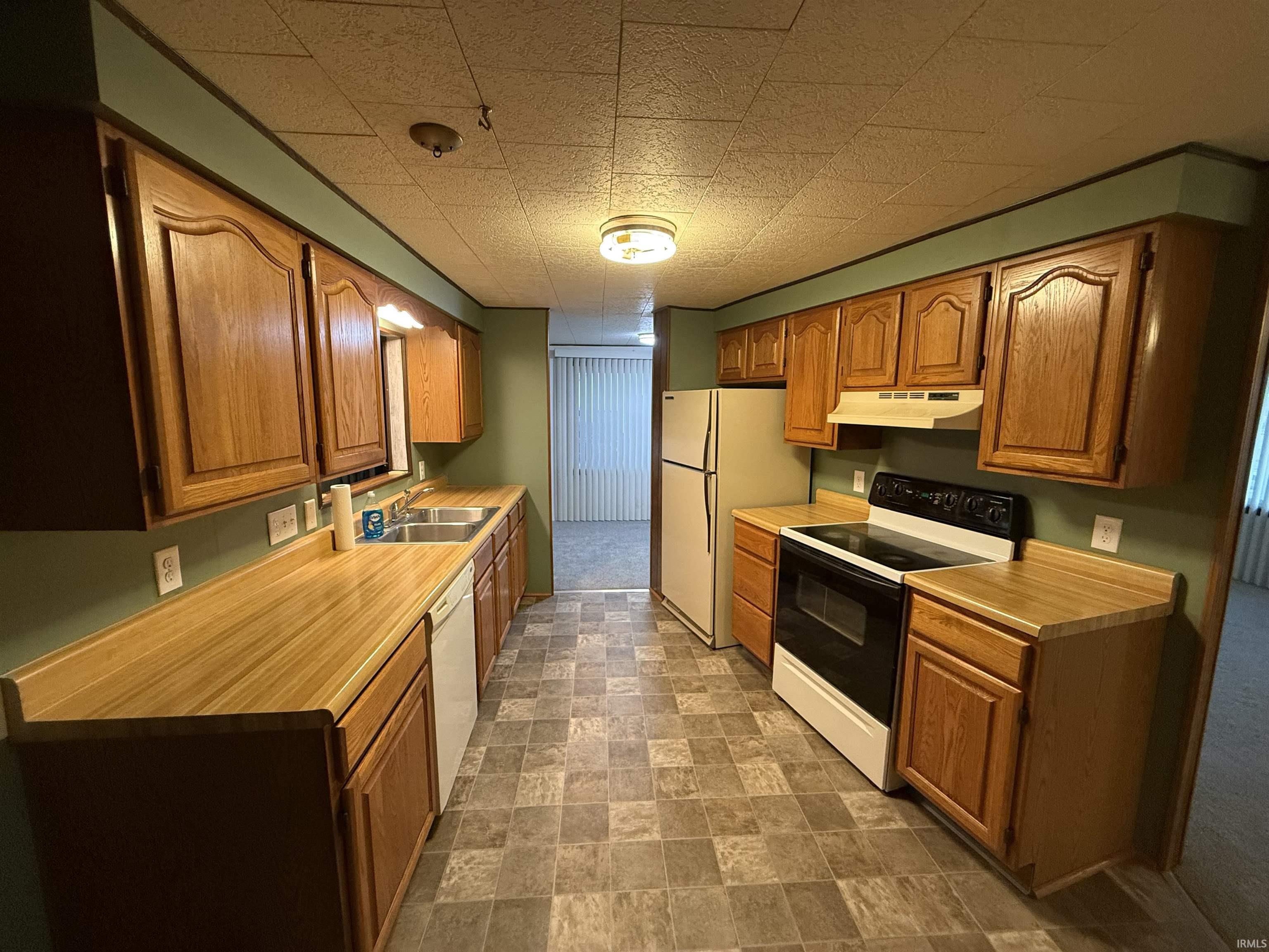 3682 Highway 124 Wabash, IN 46992 - Photo 2 of 14