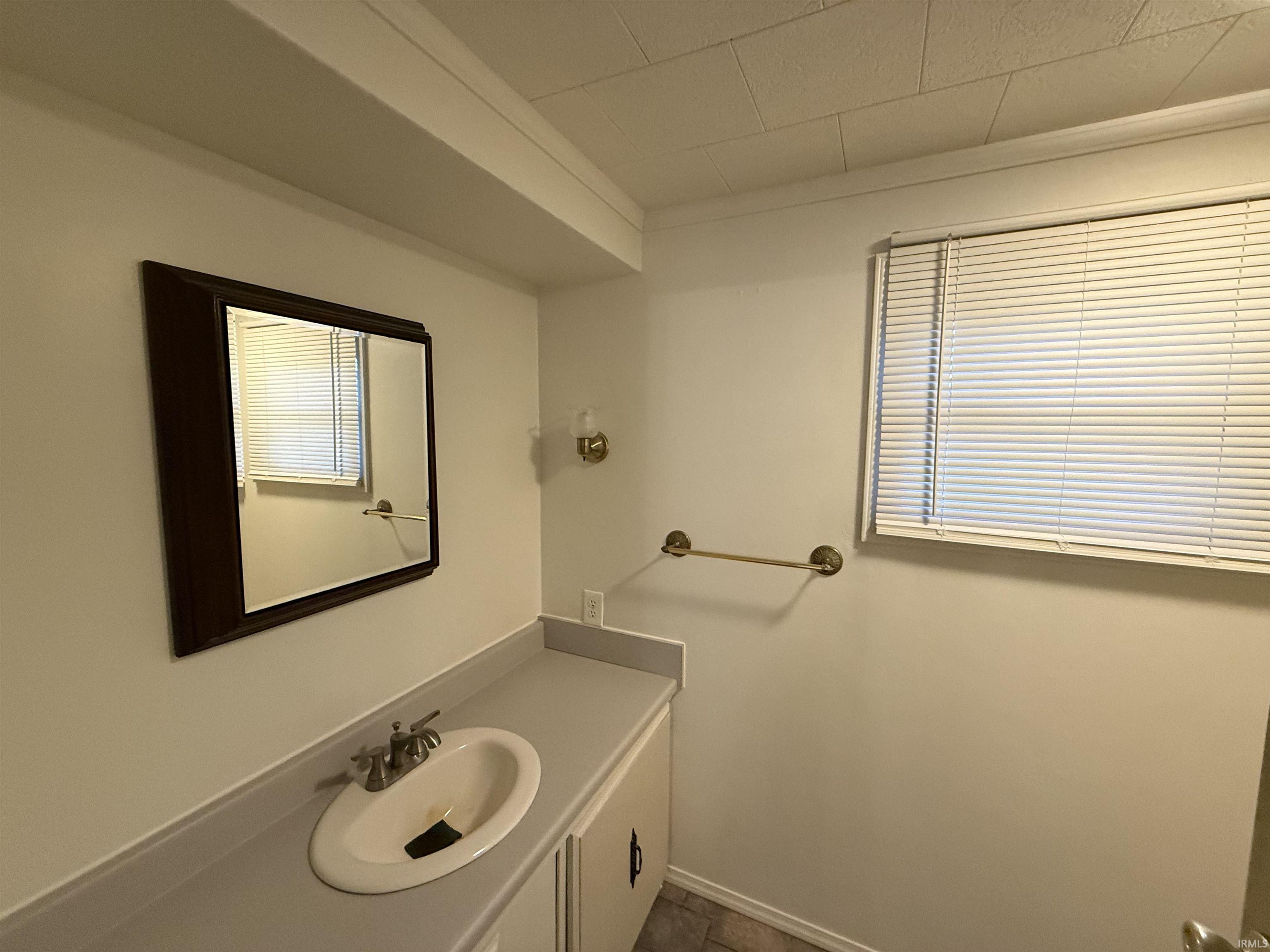 3682 Highway 124 Wabash, IN 46992 - Photo 9 of 14