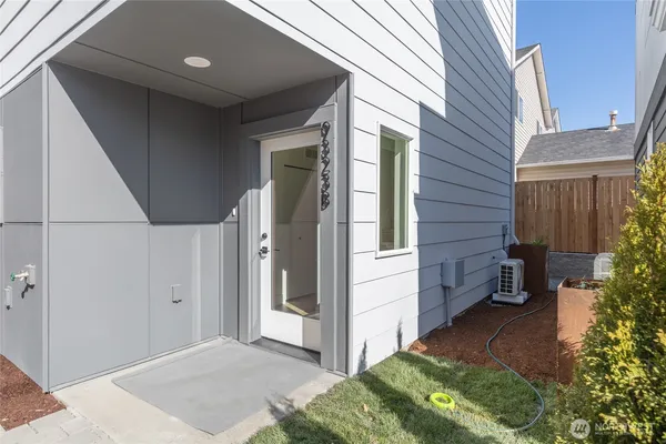 $475,000 | 9323 Marcus Avenue South, Unit B, Seattle, WA 98118