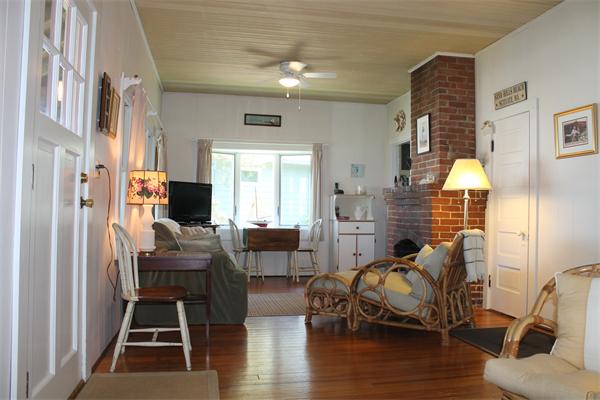 96 Marion Road Scituate, MA 02066 - Photo 6 of 26