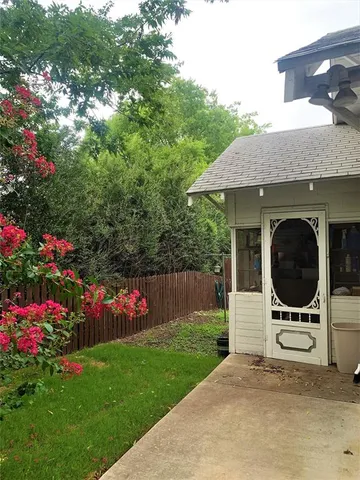 $1,095 | 815 Haynes Street, Denton, TX 76201