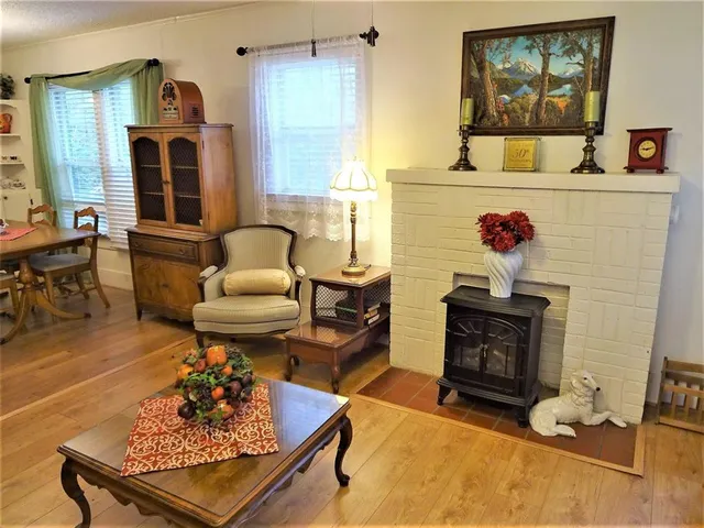 $1,095 | 815 Haynes Street, Denton, TX 76201