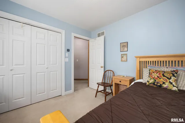 $270,000 | 1529 North Logan Street, Chillicothe, IL 61523