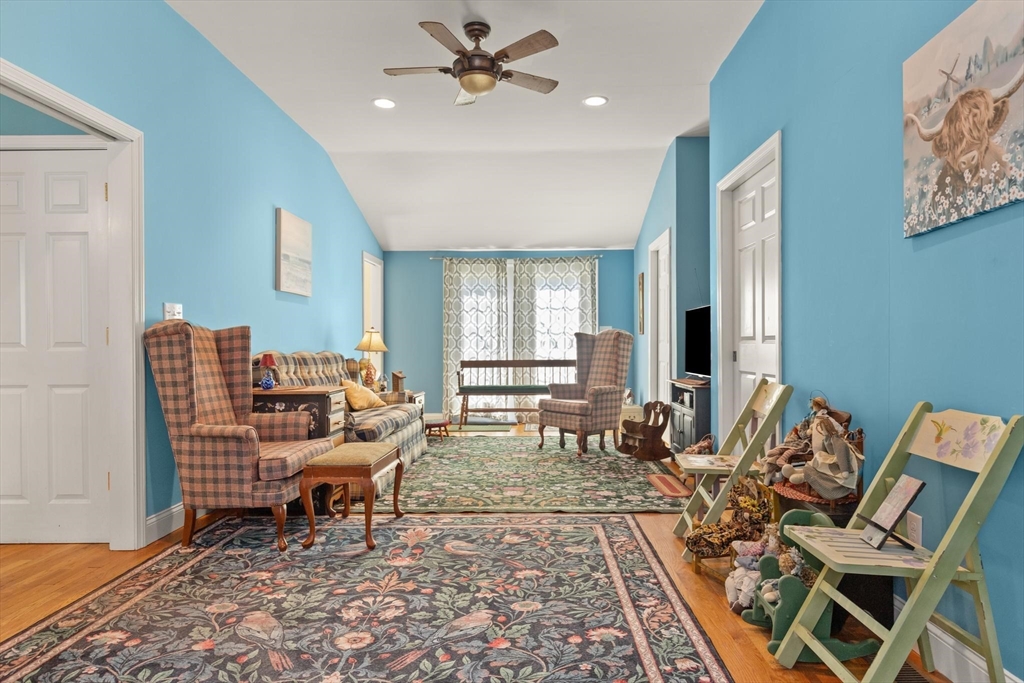 320 Balcom Street Mansfield, MA 02048 - Photo 5 of 31 Gallery Image 5
