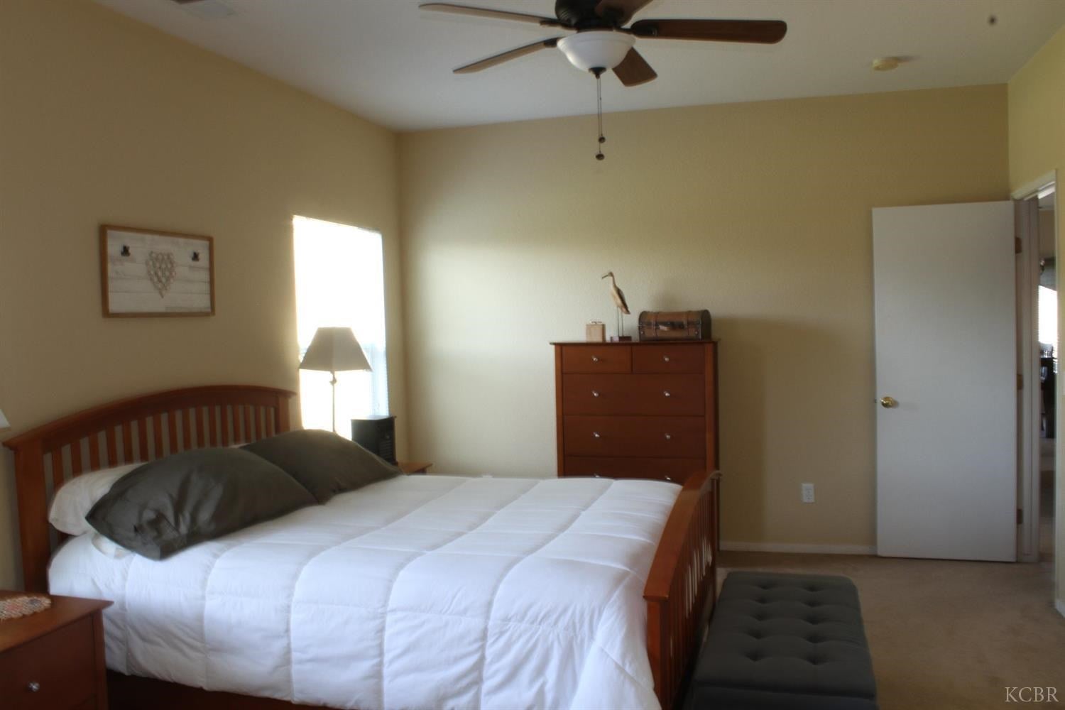 2072 West Rio Hondo Way Hanford, CA 93230 - Photo 13 of 27 Gallery Image 13