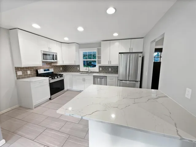 $418,000 | 3802 Togo Road, Spring Park, MN 55384