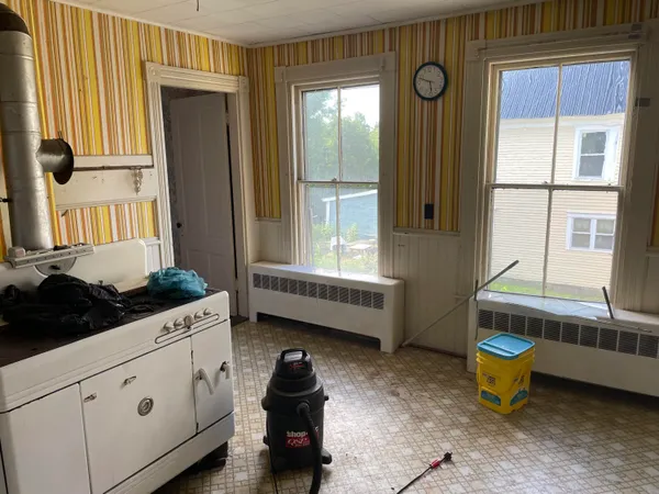 $149,000 | 233 Madawaska Avenue, Pittsfield, ME 04967