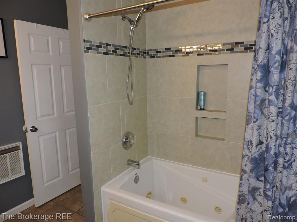 4658 Briggs Road Otter Lake, MI 48464 - Photo 10 of 28