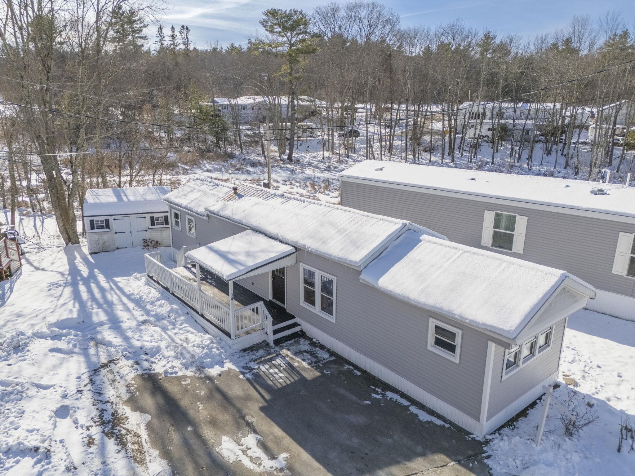 14 Stage Coach Circle Londonderry, NH 03053 - Photo 26 of 34