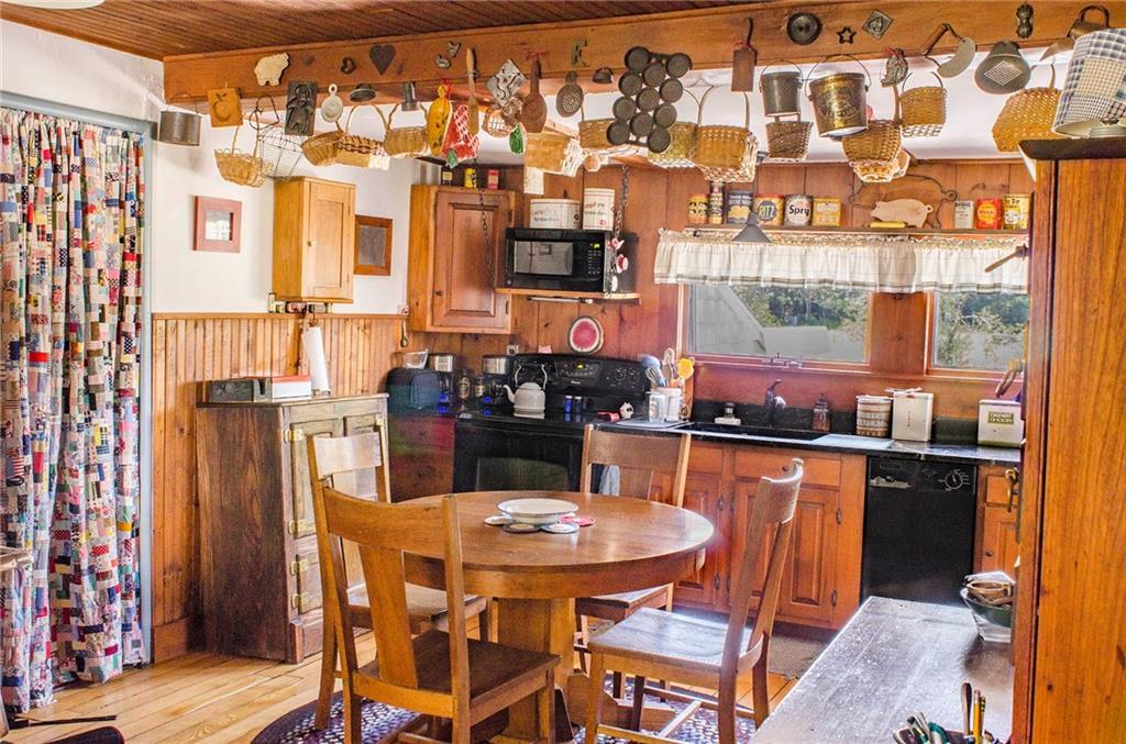 1558 Middle Road Woolwich, ME 04579 - Photo 8 of 27 Photo