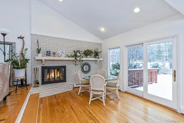 $799,999 | 25 Sheryl Crescent, Smithtown, NY 11787