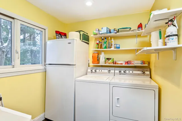 $799,999 | 25 Sheryl Crescent, Smithtown, NY 11787