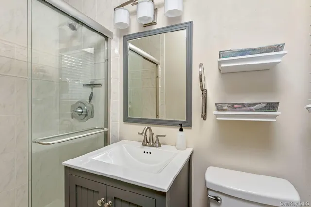 $799,999 | 25 Sheryl Crescent, Smithtown, NY 11787