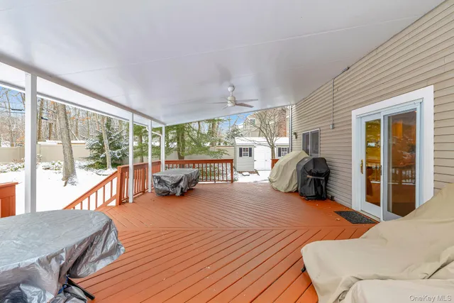 $799,999 | 25 Sheryl Crescent, Smithtown, NY 11787