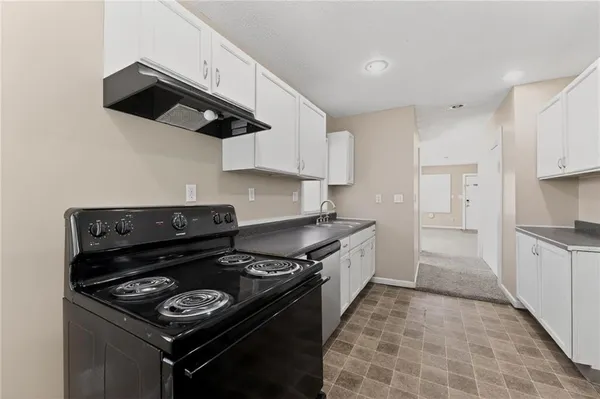 $124,900 | 8219 Wayne Avenue, Kansas City, MO 64131