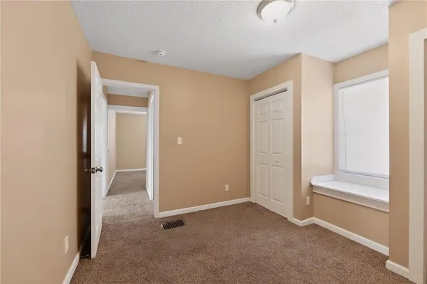 $124,900 | 8219 Wayne Avenue, Kansas City, MO 64131