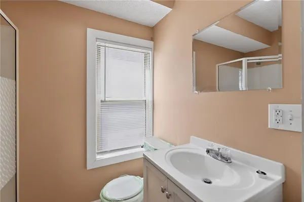 $124,900 | 8219 Wayne Avenue, Kansas City, MO 64131